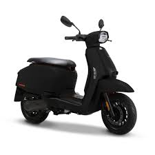 Snel en gemakkelijk een scooter kopen online: ontdek de voordelen!