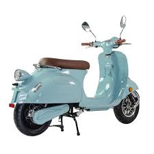 De tijdloze stijl van de Vespa scooter: een eerbetoon aan het retro-ontwerp