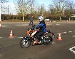 Motorrijbewijs A1 halen: Stap voor stap naar jouw rijbewijs voor lichte motorfietsen