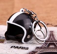 Unieke Sleutelhanger in de Vorm van een Motorhelm: Perfect Accessoire voor Motorliefhebbers