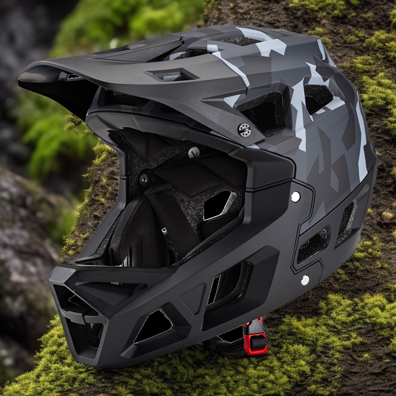 Veiligheid en Stijl: De Perfecte MTB Helm voor Downhill Avonturen