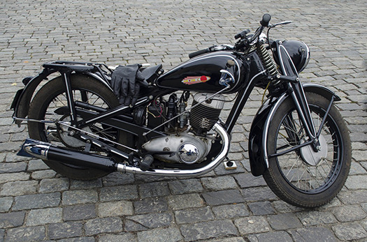 De Tijdloze Charme van de Oldtimer Motor