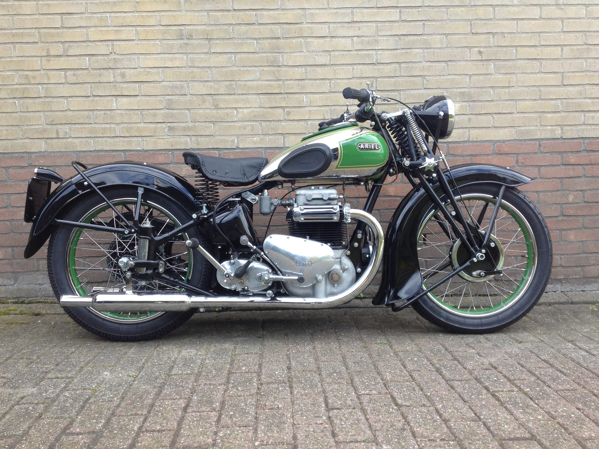 ariel motorfiets