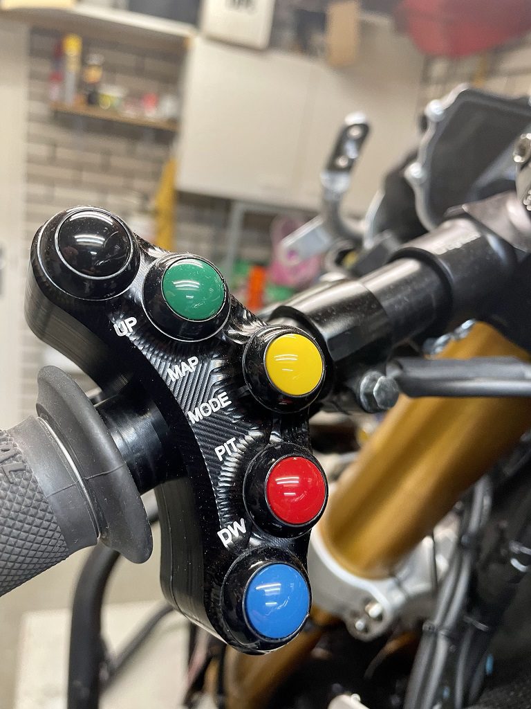 Alles over de stuurschakelaar van je motor: functies en werking