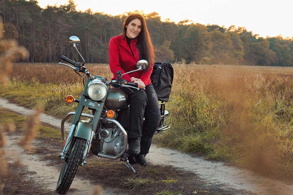 Motor voor kleine vrouwen: tips om de perfecte motor te kiezen